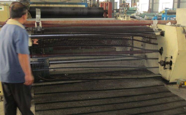 土工格柵生產現場